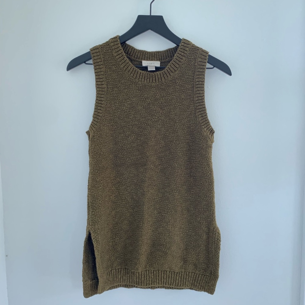 Loft sleeveless sweater